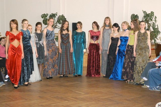 img00004.jpg